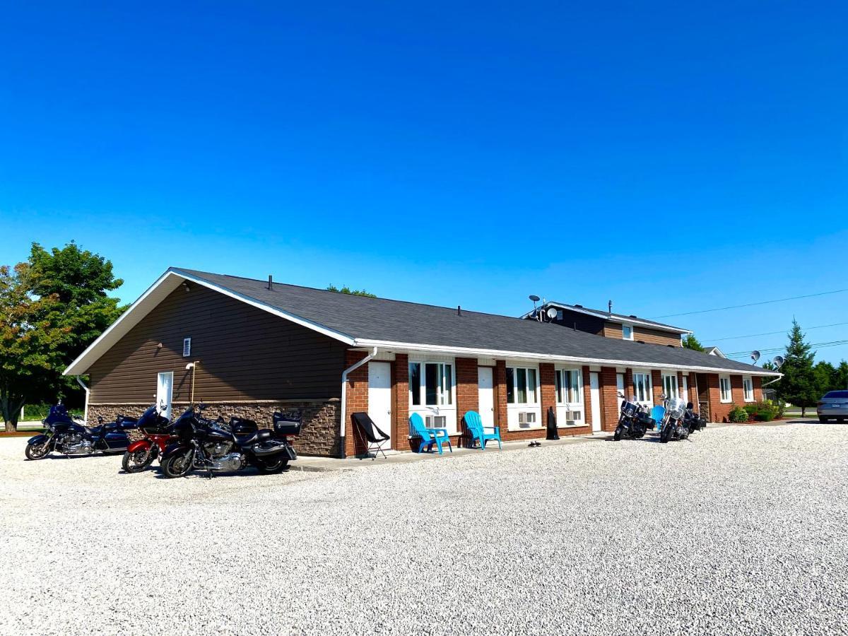 Manitoulin Inn Mindemoya Εξωτερικό φωτογραφία