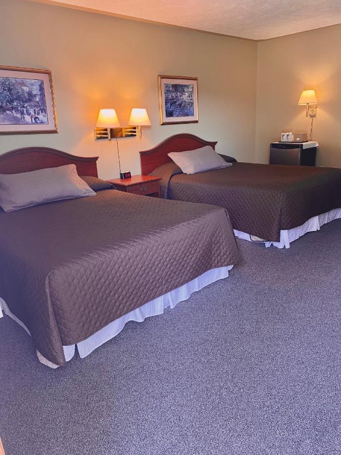 Manitoulin Inn Mindemoya Εξωτερικό φωτογραφία