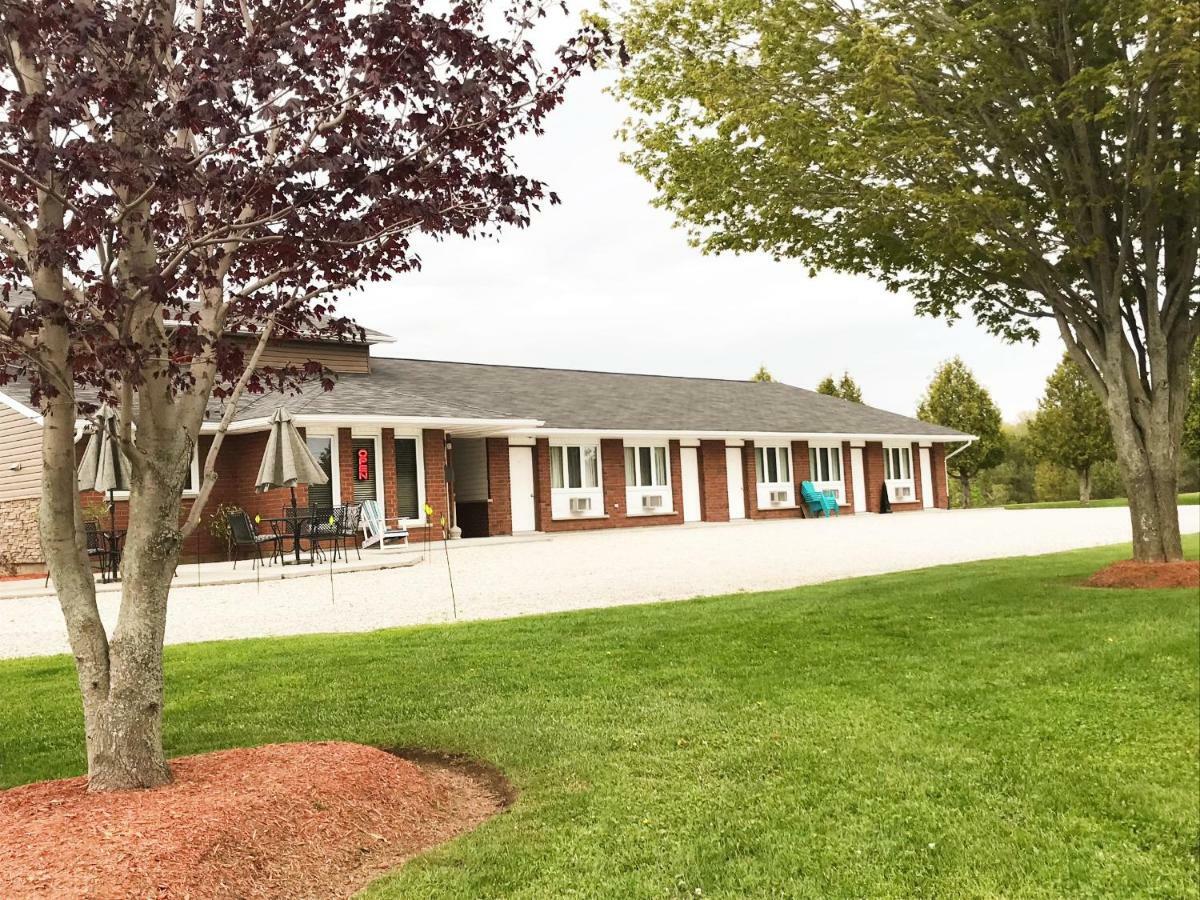 Manitoulin Inn Mindemoya Εξωτερικό φωτογραφία